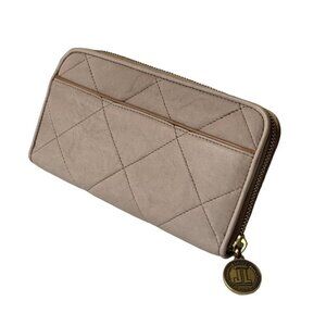 NWT LANVIN Amalia Large Zip Around Continental Wallet Tan Leather Quilted Cards